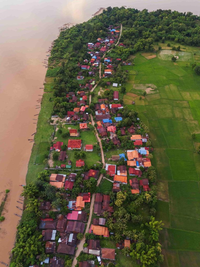 A closer view of the village beside the Mekong.